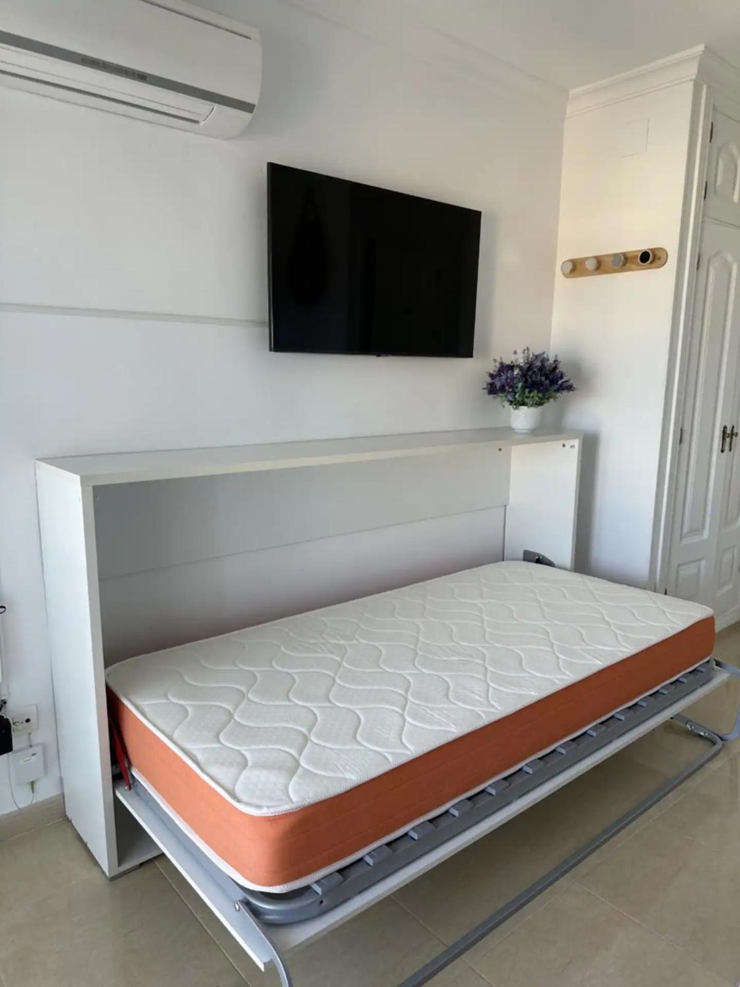 Estudio Turistico En Benalmadena A 200 Mts Del Mar 外观 照片